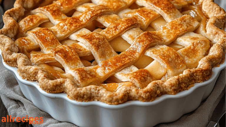 Simple Homemade Apple Pie Recipe with a Flaky, Golden Crust