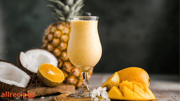 How to Make the Perfect Virgin Piña Colada at Home